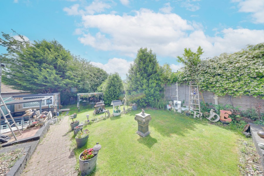 Images for Lodge Crescent, Orpington EAID:11e514c9f7e99906cb8dd0ceb0e9edcf BID:1