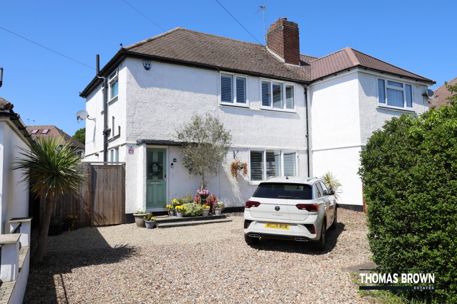 Images for Barnesdale Crescent, Orpington EAID:11e514c9f7e99906cb8dd0ceb0e9edcf BID:1