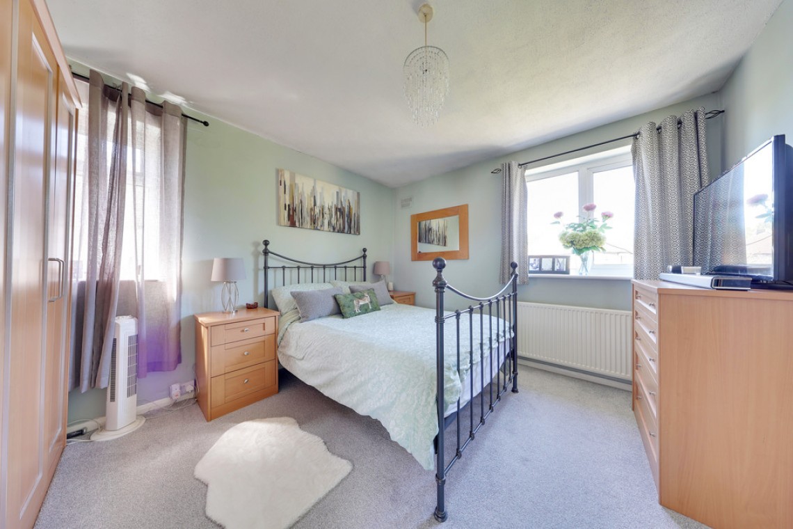 Images for Barnesdale Crescent, Orpington EAID:11e514c9f7e99906cb8dd0ceb0e9edcf BID:1
