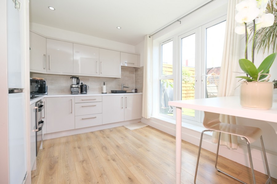 Images for High Street, Orpington EAID:11e514c9f7e99906cb8dd0ceb0e9edcf BID:1