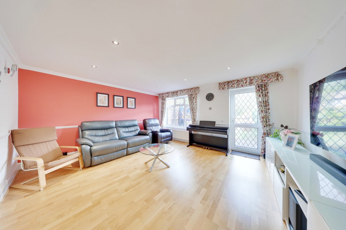 Images for Stapleton Road, Orpington EAID:11e514c9f7e99906cb8dd0ceb0e9edcf BID:1