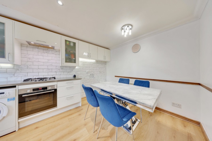 Images for Stapleton Road, Orpington EAID:11e514c9f7e99906cb8dd0ceb0e9edcf BID:1
