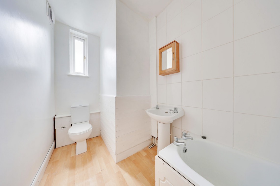 Images for High Street, Orpington EAID:11e514c9f7e99906cb8dd0ceb0e9edcf BID:1