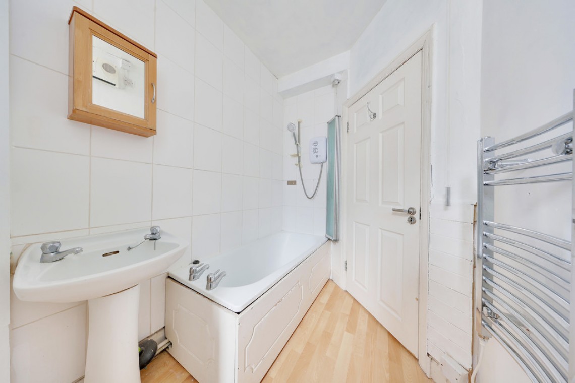 Images for High Street, Orpington EAID:11e514c9f7e99906cb8dd0ceb0e9edcf BID:1