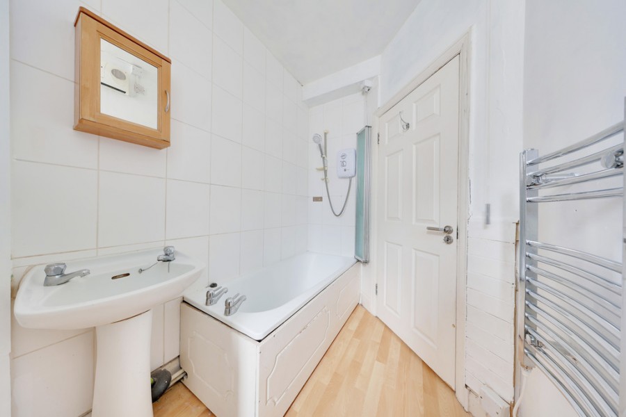 Images for High Street, Orpington EAID:11e514c9f7e99906cb8dd0ceb0e9edcf BID:1