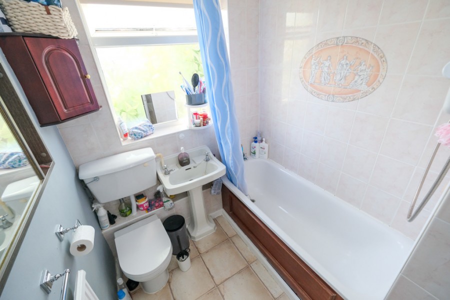Images for Sidmouth Road, Orpington EAID:11e514c9f7e99906cb8dd0ceb0e9edcf BID:1