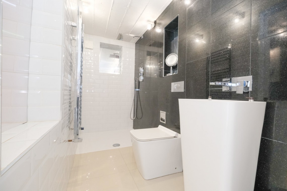 Images for Arundel Drive, Orpington EAID:11e514c9f7e99906cb8dd0ceb0e9edcf BID:1