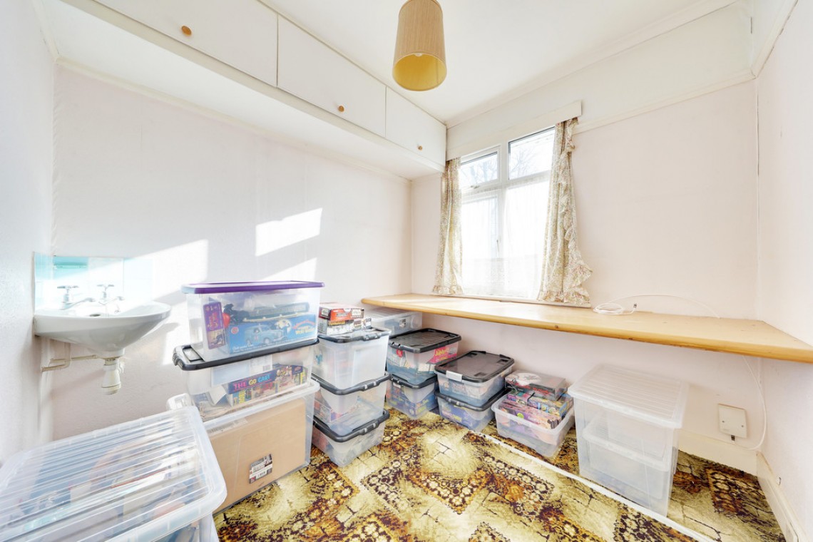 Images for Spur Road, Orpington EAID:11e514c9f7e99906cb8dd0ceb0e9edcf BID:1