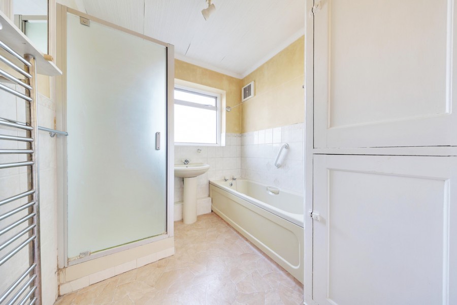 Images for Spur Road, Orpington EAID:11e514c9f7e99906cb8dd0ceb0e9edcf BID:1