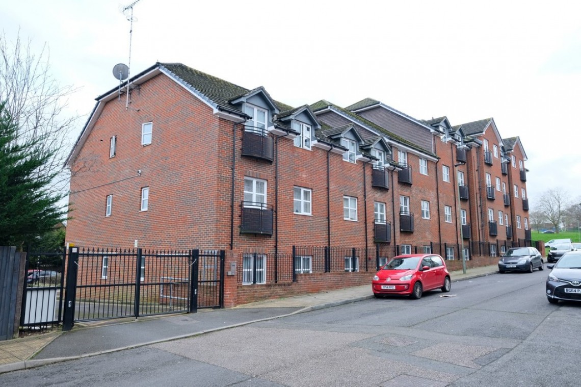 Images for Ranmore Path, Orpington EAID:11e514c9f7e99906cb8dd0ceb0e9edcf BID:1