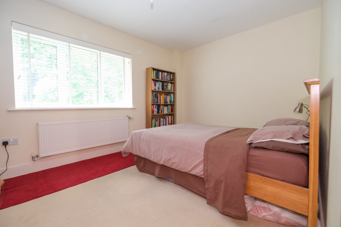 Images for Blossom Drive, Orpington EAID:11e514c9f7e99906cb8dd0ceb0e9edcf BID:1