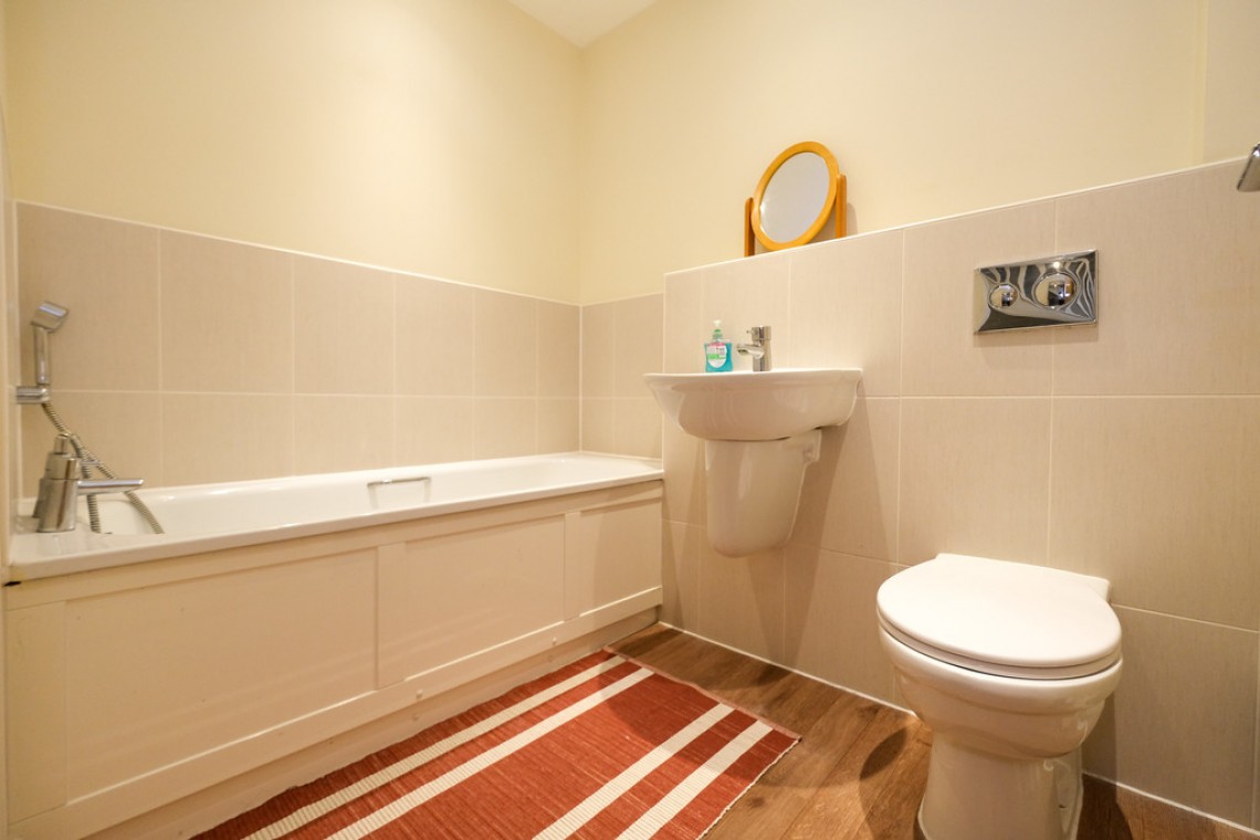 Images for Blossom Drive, Orpington EAID:11e514c9f7e99906cb8dd0ceb0e9edcf BID:1