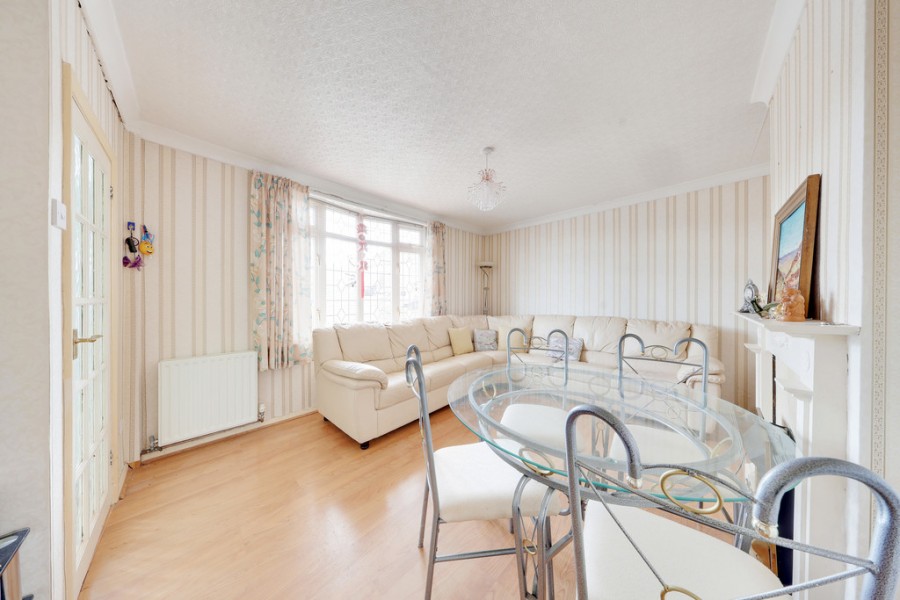 Images for Broomwood Road, Orpington EAID:11e514c9f7e99906cb8dd0ceb0e9edcf BID:1