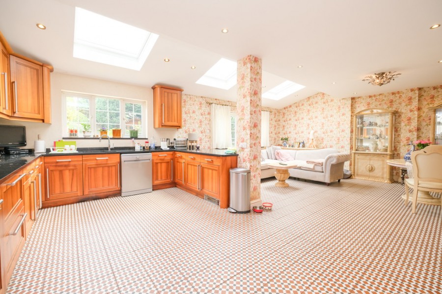 Images for Lancing Road, Orpington EAID:11e514c9f7e99906cb8dd0ceb0e9edcf BID:1