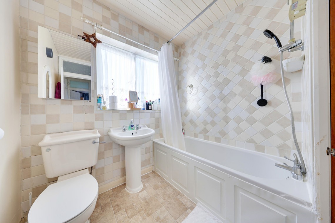 Images for Perry Hall Road, Orpington EAID:11e514c9f7e99906cb8dd0ceb0e9edcf BID:1