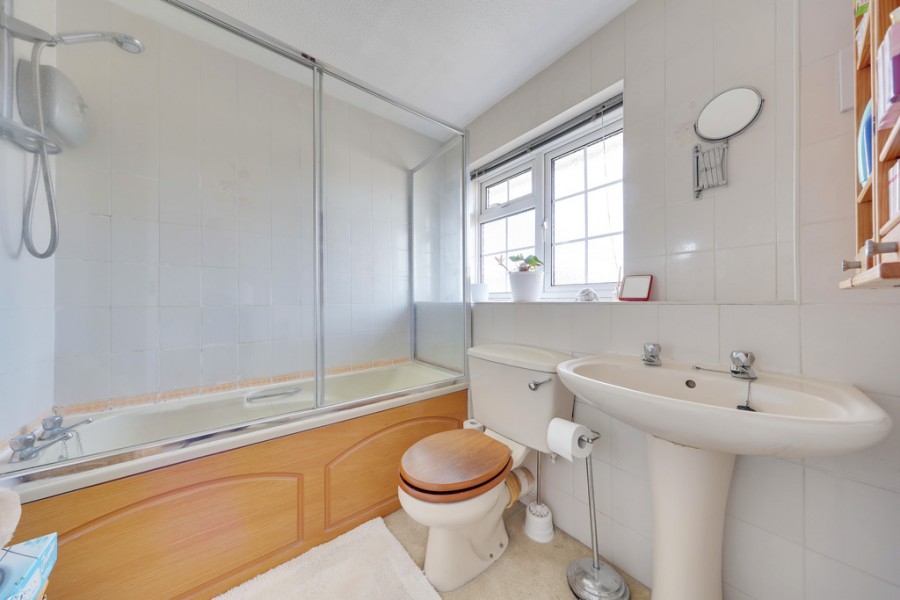 Images for Burlington Close, Orpington EAID:11e514c9f7e99906cb8dd0ceb0e9edcf BID:1