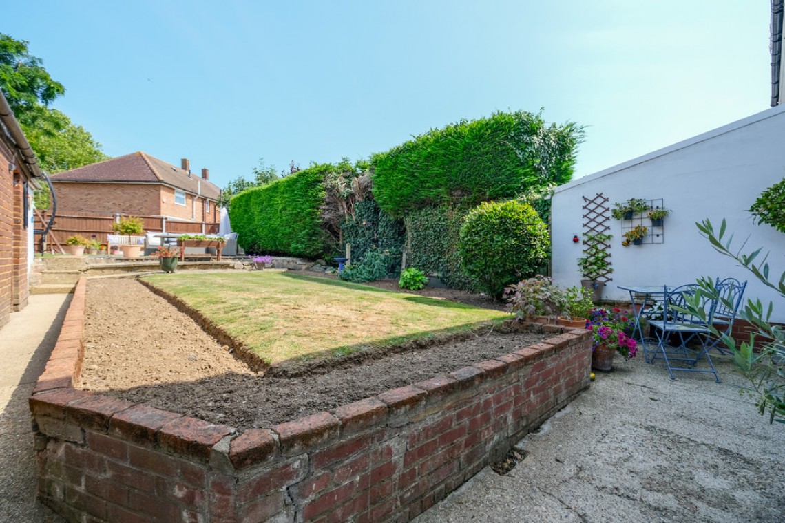 Images for Kynaston Road, Orpington EAID:11e514c9f7e99906cb8dd0ceb0e9edcf BID:1