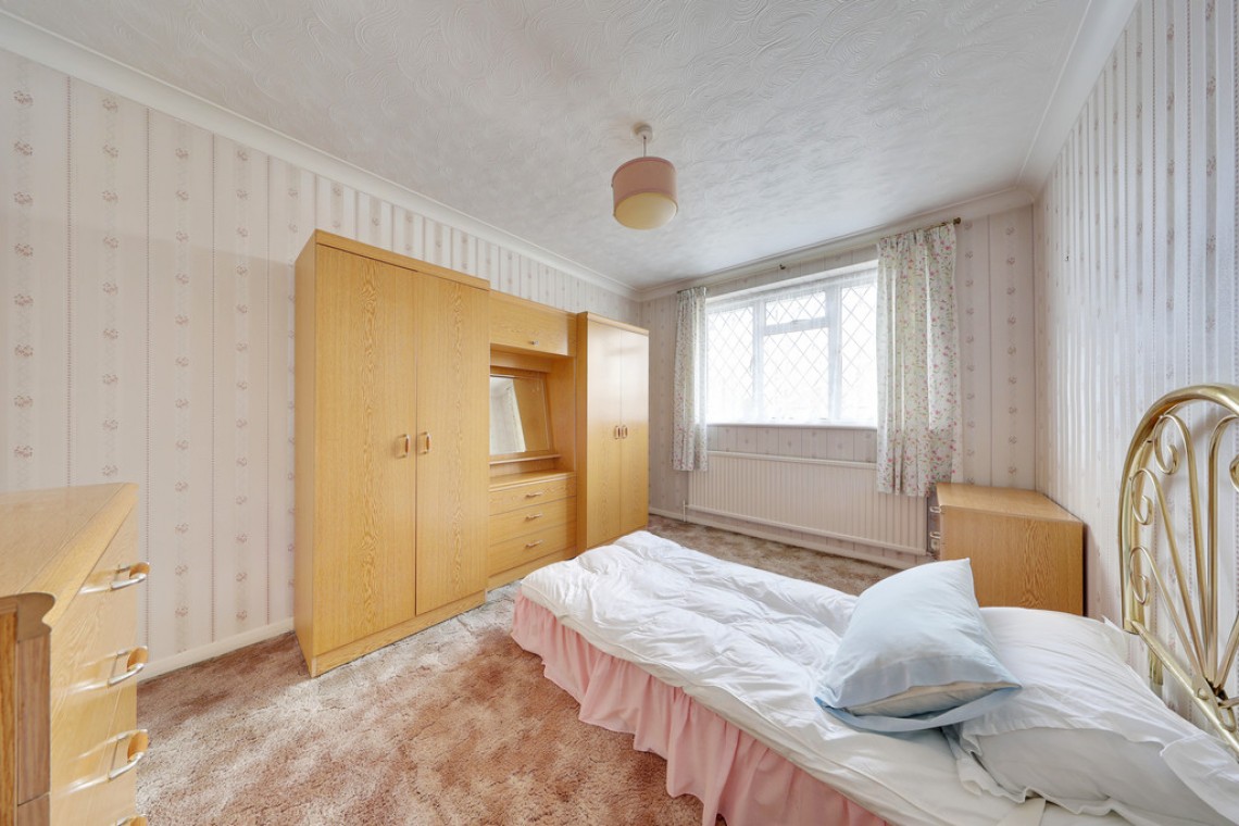 Images for Broomwood Road, Orpington EAID:11e514c9f7e99906cb8dd0ceb0e9edcf BID:1