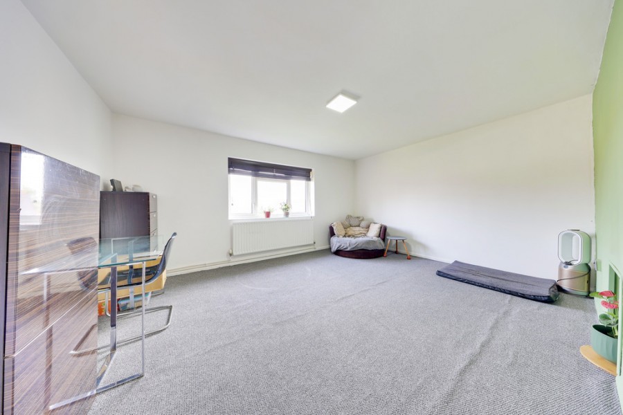 Images for Lullingstone Crescent, Orpington EAID:11e514c9f7e99906cb8dd0ceb0e9edcf BID:1