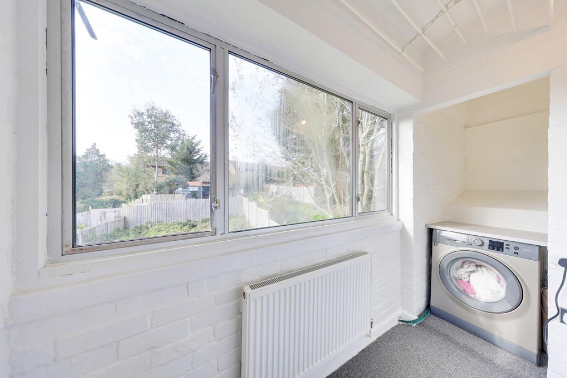 Images for Lullingstone Crescent, Orpington EAID:11e514c9f7e99906cb8dd0ceb0e9edcf BID:1