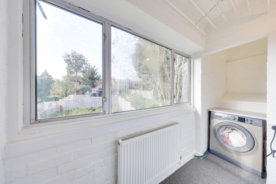 Images for Lullingstone Crescent, Orpington EAID:11e514c9f7e99906cb8dd0ceb0e9edcf BID:1