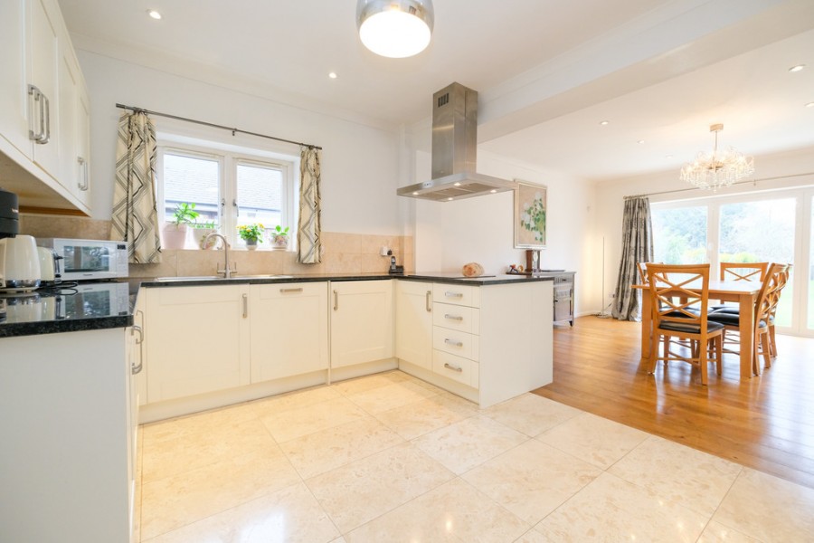 Images for Poverest Road, Petts Wood EAID:11e514c9f7e99906cb8dd0ceb0e9edcf BID:1