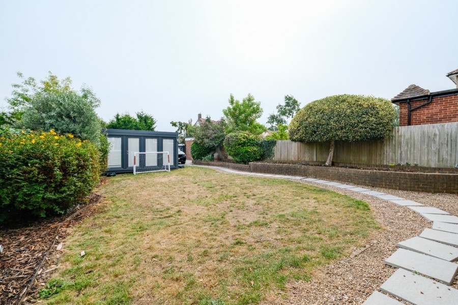 Images for Court Road, Orpington EAID:11e514c9f7e99906cb8dd0ceb0e9edcf BID:1