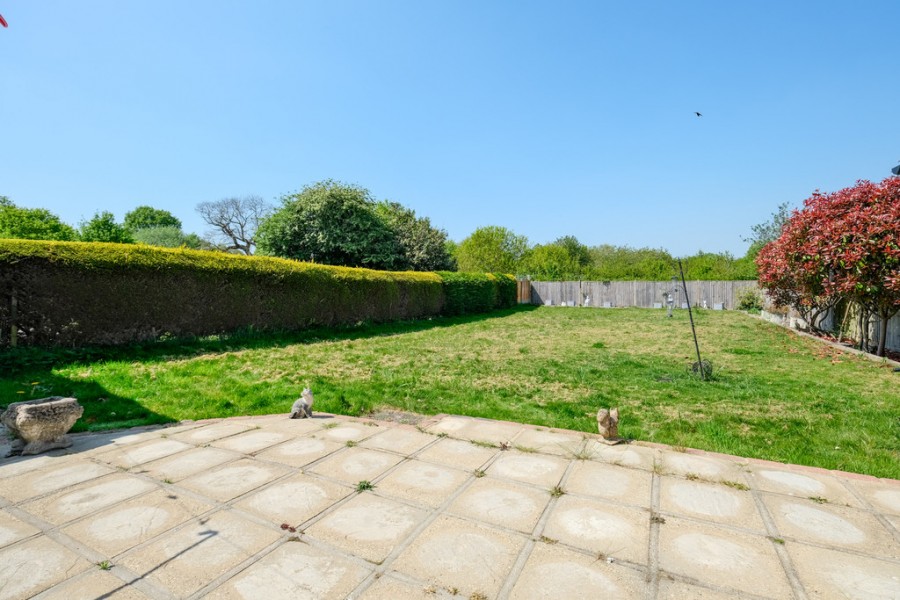 Images for Southdene, Halstead EAID:11e514c9f7e99906cb8dd0ceb0e9edcf BID:1