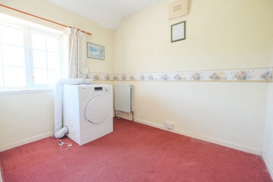 Images for Southdene, Halstead EAID:11e514c9f7e99906cb8dd0ceb0e9edcf BID:1