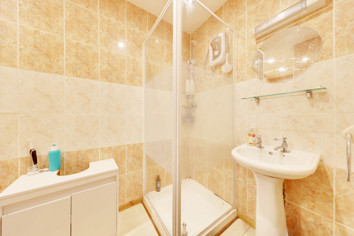 Images for Well Hill, Orpington EAID:11e514c9f7e99906cb8dd0ceb0e9edcf BID:1