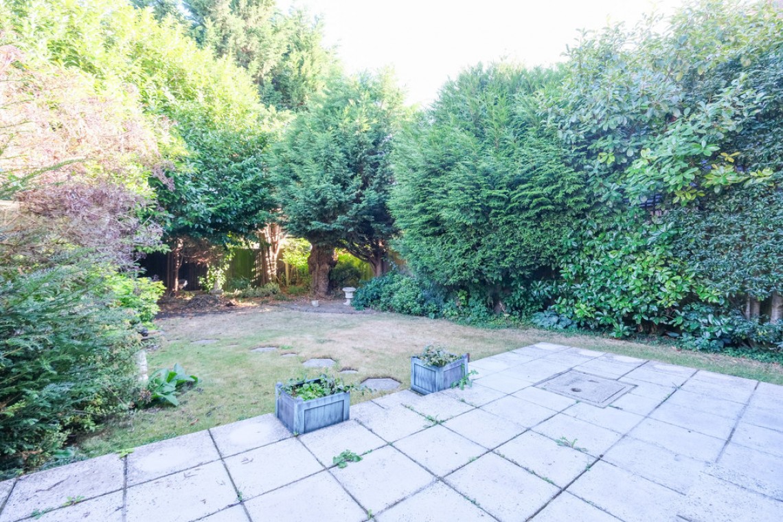 Images for Loxwood Close, Orpington EAID:11e514c9f7e99906cb8dd0ceb0e9edcf BID:1