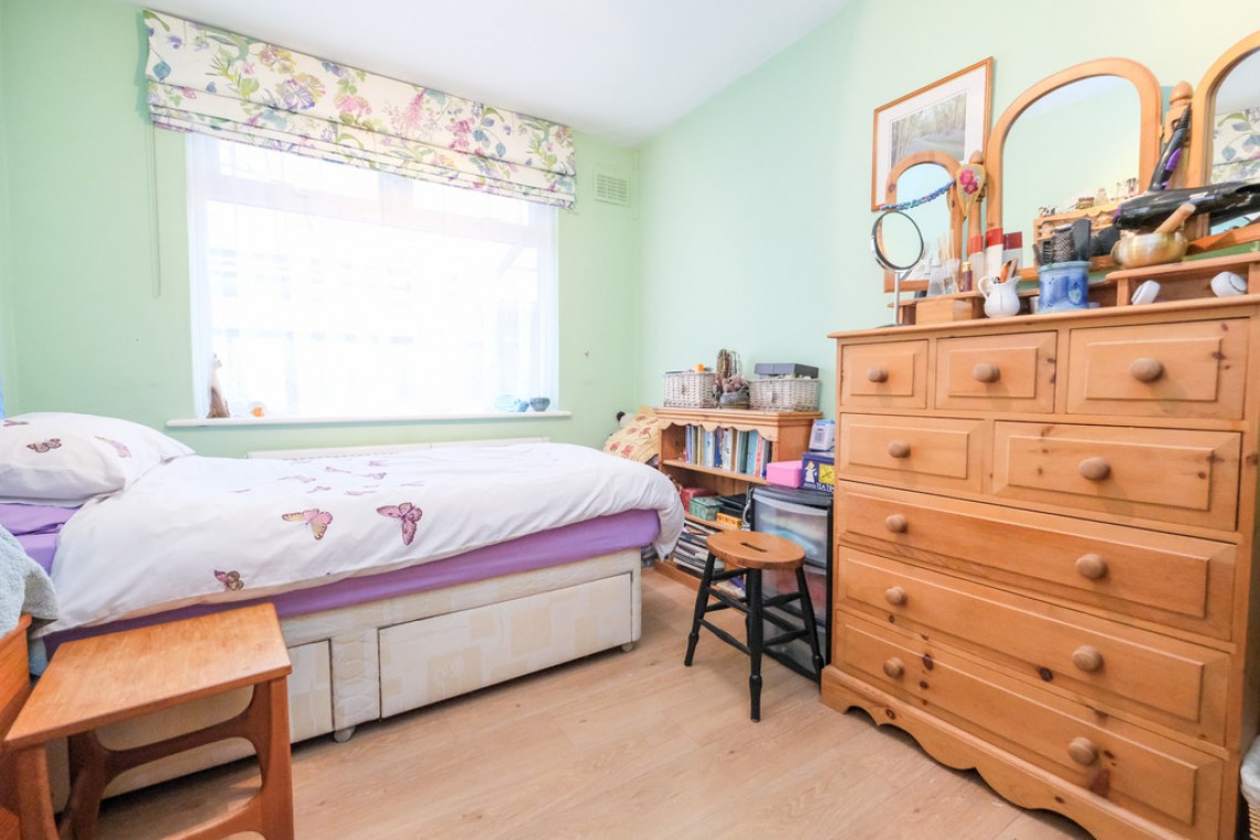 Images for May Avenue, Orpington EAID:11e514c9f7e99906cb8dd0ceb0e9edcf BID:1