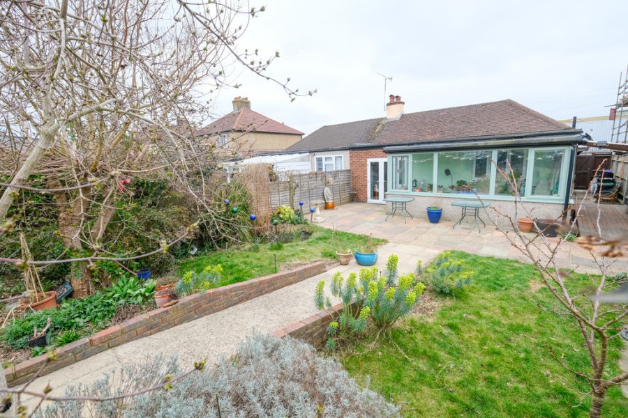 Images for May Avenue, Orpington EAID:11e514c9f7e99906cb8dd0ceb0e9edcf BID:1