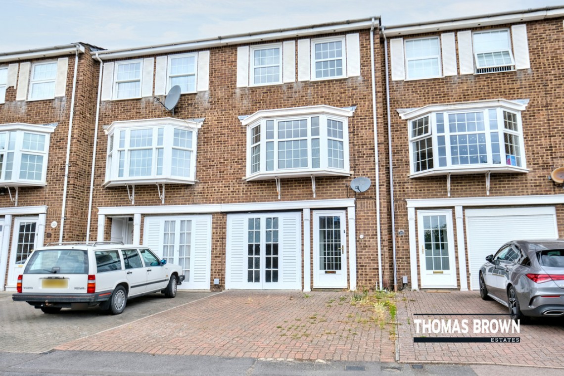 Images for Tubbenden Lane, Orpington EAID:11e514c9f7e99906cb8dd0ceb0e9edcf BID:1