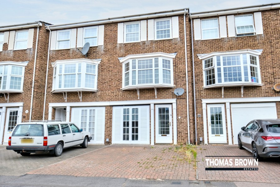 Images for Tubbenden Lane, Orpington EAID:11e514c9f7e99906cb8dd0ceb0e9edcf BID:1