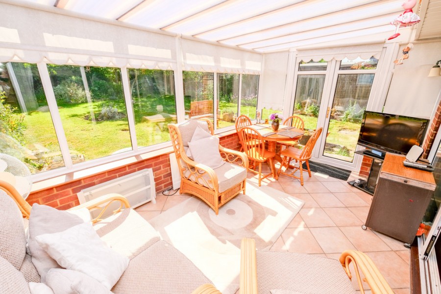 Images for Gload Crescent, Orpington EAID:11e514c9f7e99906cb8dd0ceb0e9edcf BID:1