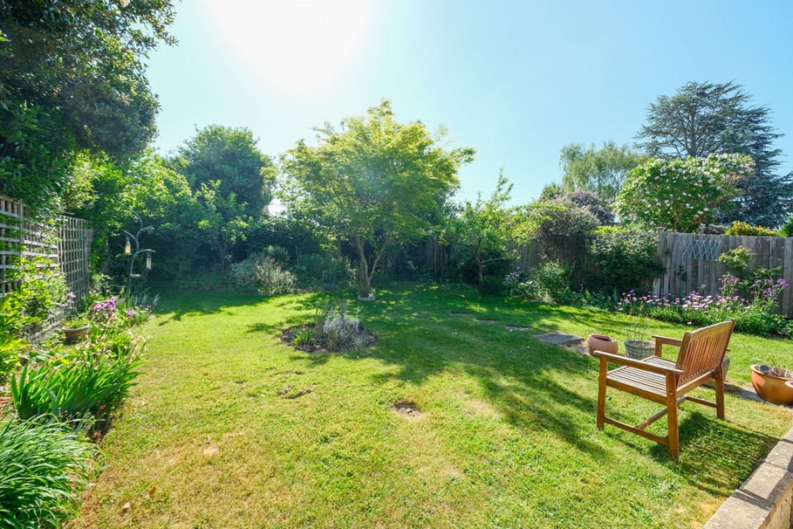 Images for Gload Crescent, Orpington EAID:11e514c9f7e99906cb8dd0ceb0e9edcf BID:1