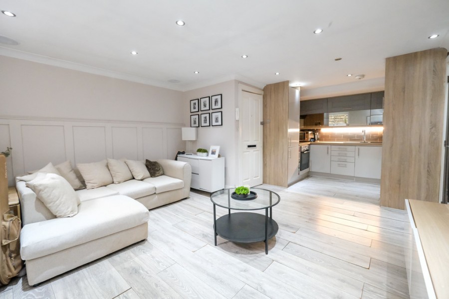 Images for Gladstone Road, Orpington EAID:11e514c9f7e99906cb8dd0ceb0e9edcf BID:1