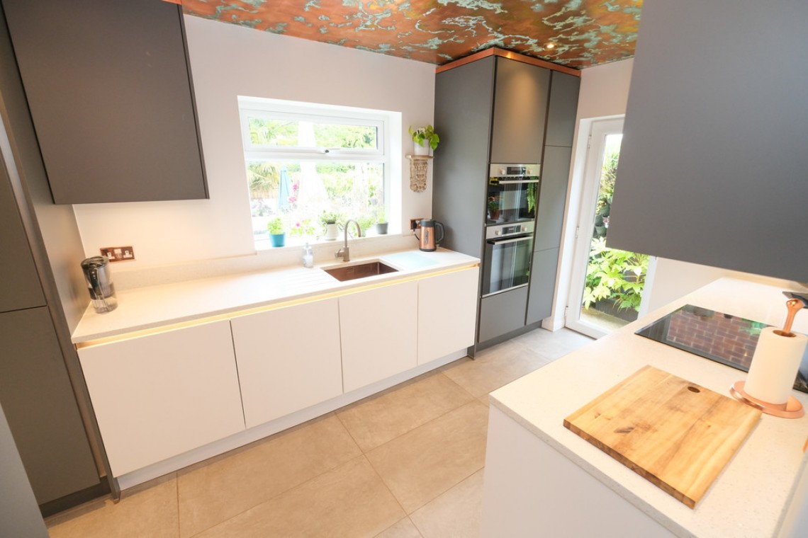 Images for Woodside, Orpington EAID:11e514c9f7e99906cb8dd0ceb0e9edcf BID:1