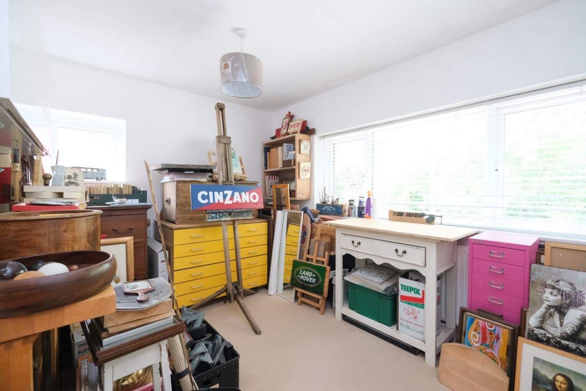 Images for Woodside, Orpington EAID:11e514c9f7e99906cb8dd0ceb0e9edcf BID:1