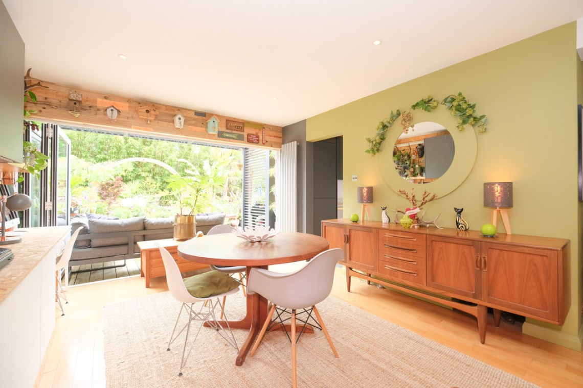 Images for Woodside, Orpington EAID:11e514c9f7e99906cb8dd0ceb0e9edcf BID:1