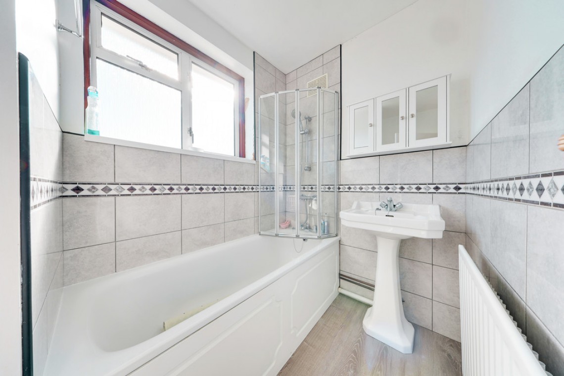 Images for Lodge Close, Orpington EAID:11e514c9f7e99906cb8dd0ceb0e9edcf BID:1