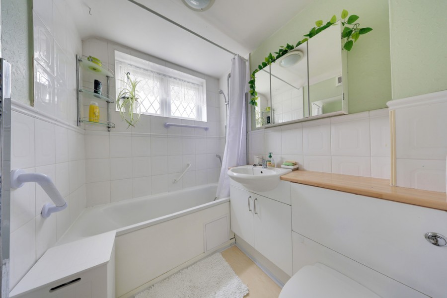 Images for Friar Road, Orpington EAID:11e514c9f7e99906cb8dd0ceb0e9edcf BID:1