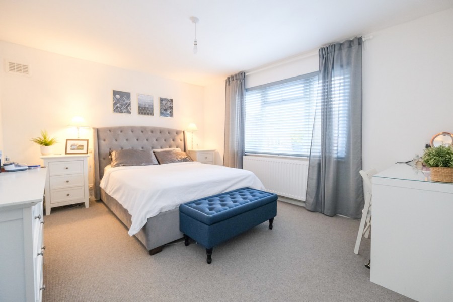 Images for Cloonmore Avenue, Orpington EAID:11e514c9f7e99906cb8dd0ceb0e9edcf BID:1