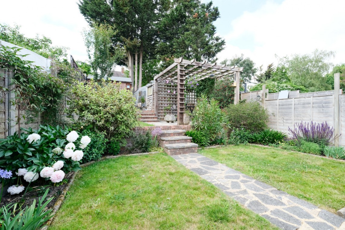 Images for Longbury Drive, Orpington EAID:11e514c9f7e99906cb8dd0ceb0e9edcf BID:1