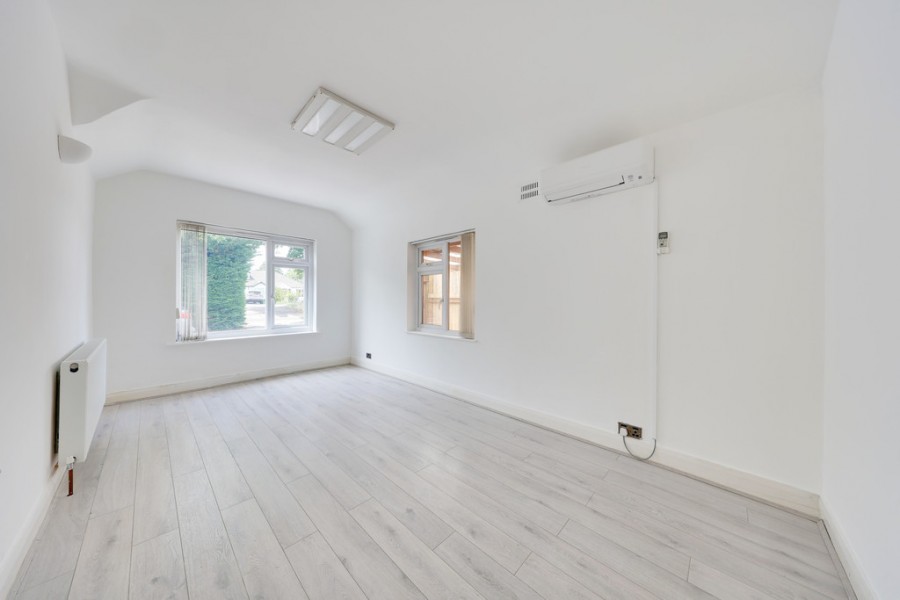 Images for Court Road, Orpington EAID:11e514c9f7e99906cb8dd0ceb0e9edcf BID:1