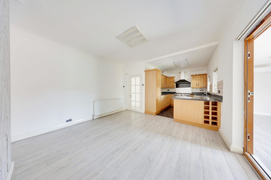 Images for Court Road, Orpington EAID:11e514c9f7e99906cb8dd0ceb0e9edcf BID:1