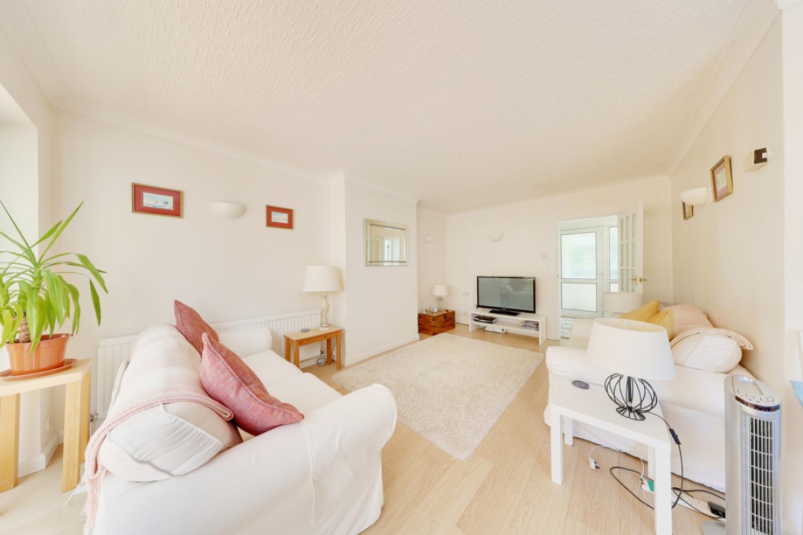 Images for Crown Close, Orpington EAID:11e514c9f7e99906cb8dd0ceb0e9edcf BID:1