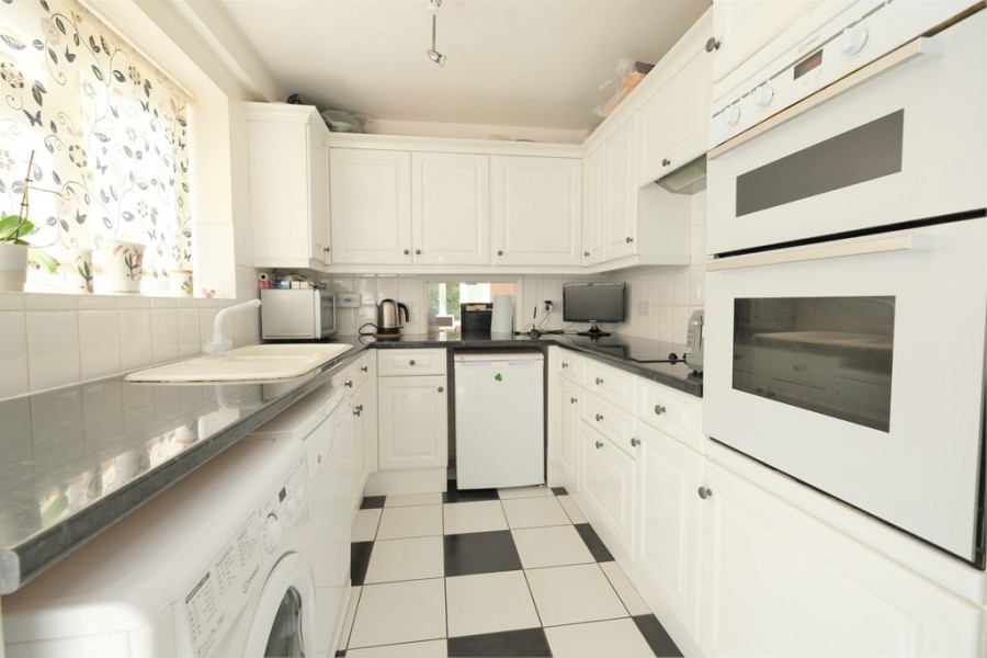 Images for Crown Close, Orpington EAID:11e514c9f7e99906cb8dd0ceb0e9edcf BID:1