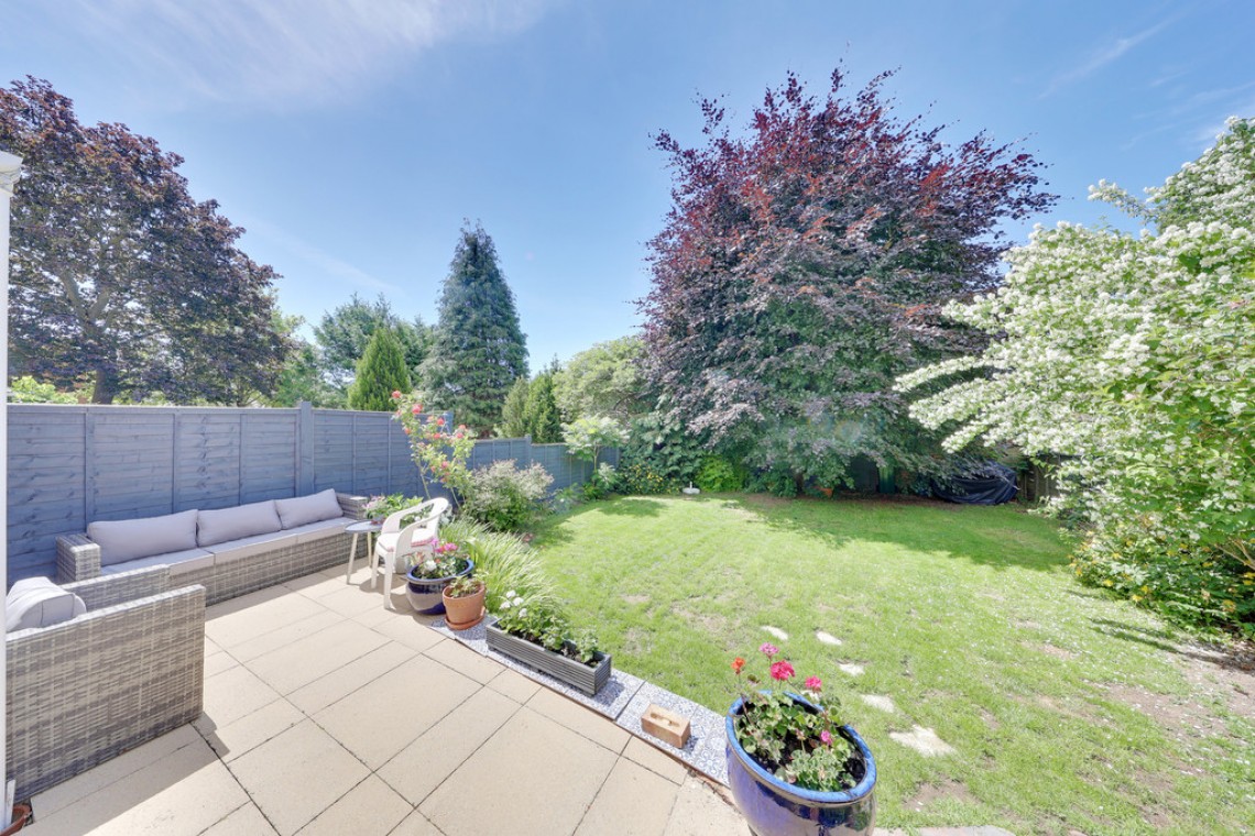 Images for Crown Close, Orpington EAID:11e514c9f7e99906cb8dd0ceb0e9edcf BID:1